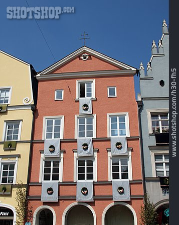 
                Altstadt, Blumenschmuck, Landshut                   