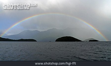 
                Regenbogen, Lake Te Anau                   