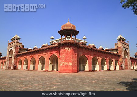
                Mausoleum, Sikandra                   