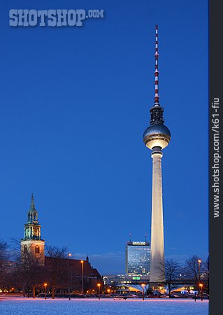 
                Berlin, Fernsehturm, Alexanderplatz, Marienkirche                   