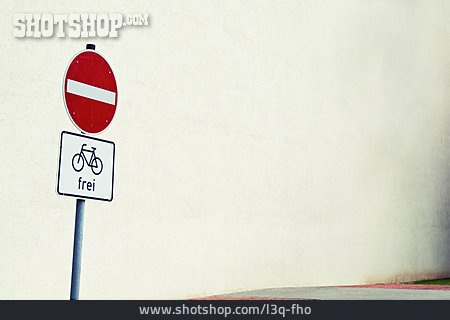 
                Verkehrsschild, Durchfahrt Verboten                   
