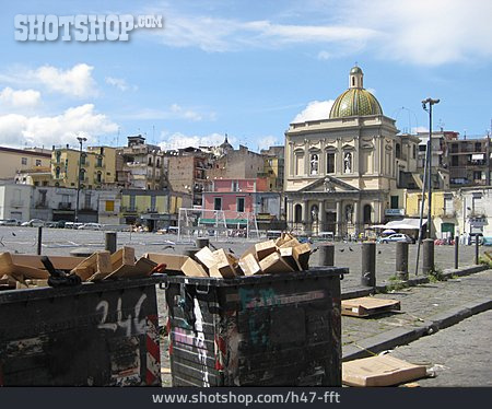 
                Mülltonne, Neapel, Verwahrlosung                   