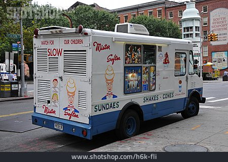 
                New York, Ice Cream Cart                   