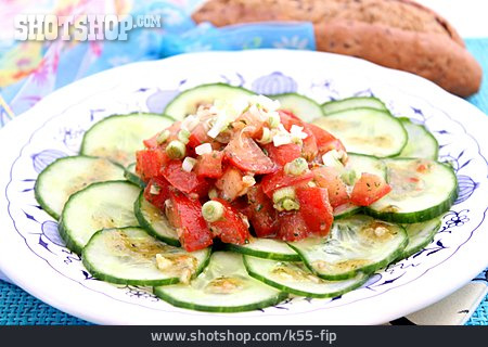 
                Salatteller, Tomatensalat, Gurkensalat                   