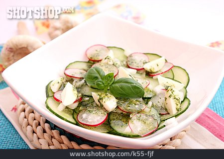
                Salatschüssel, Gurkensalat                   