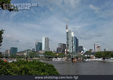 
                Main, Frankfurt Am Main, Bankenviertel                   
