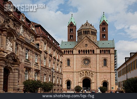 
                Speyerer Dom                   