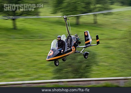
                Hubschrauber, Gyrocopter                   