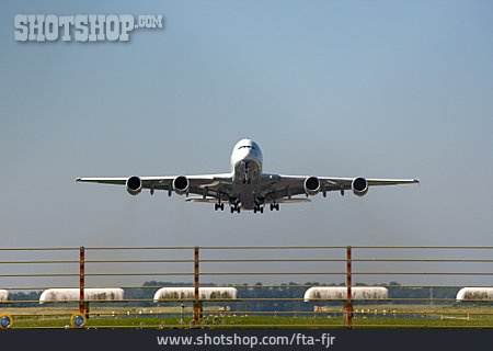 
                Passagierflugzeug, Airbus, Lufthansa                   