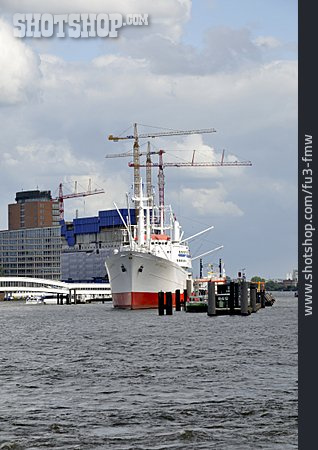 
                Hamburg, Elbe                   