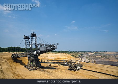 
                Tagebau, Schaufelradbagger, Braunkohletagebau                   