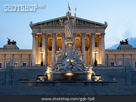 
                Wien, Parlament, Parlamentsgebäude, Athenebrunnen                   