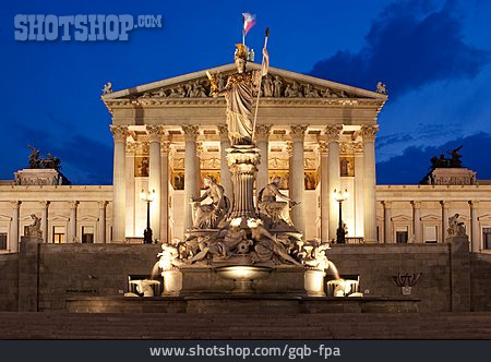 
                Wien, Parlament, Parlamentsgebäude, Pallas Athene, Athenebrunnen                   