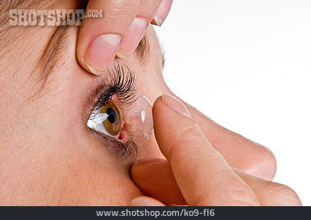 
                Kontaktlinse, Einsetzen                   
