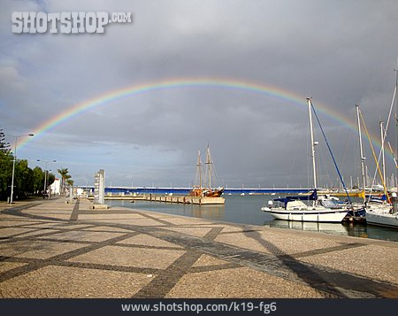 
                Hafen, Regenbogen                   