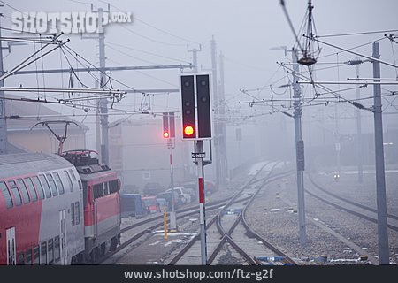 
                Schienenverkehr, Ampel, Lichtsignal, Eisenbahnsignal                   