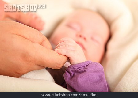 
                Baby, Pflege & Fürsorge, Hand Halten                   
