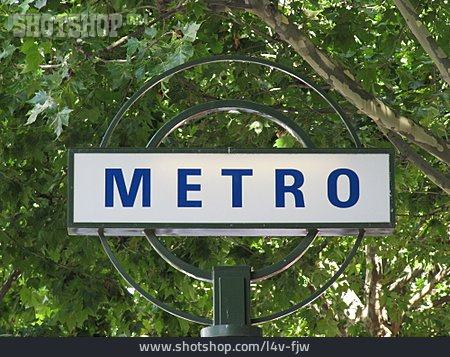 
                Metro, Metrostation                   