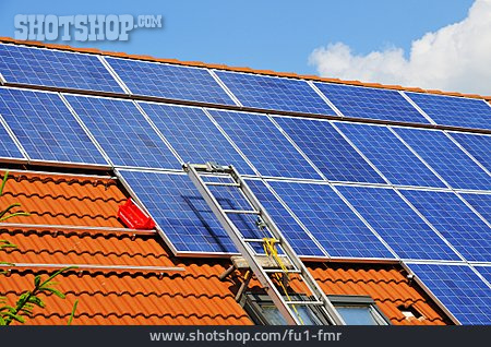 
                Solaranlage, Montage, Photovoltaikanlage                   