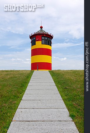 
                Ostfriesland, Fußweg, Pilsumer Leuchtturm                   