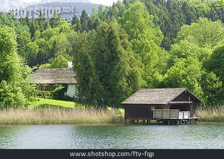 
                Bootshütte, Höglwörther See                   