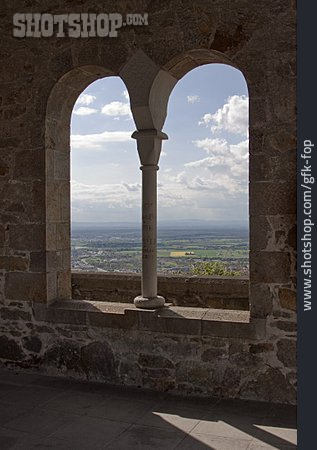 
                Ausblick, Wachenburg, Burgfenster                   