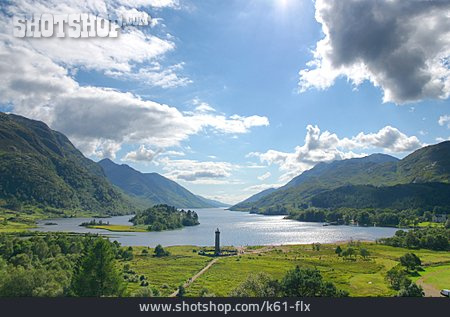 
                Schottland, Highlands, Glenfinnan, Loch Shiel                   