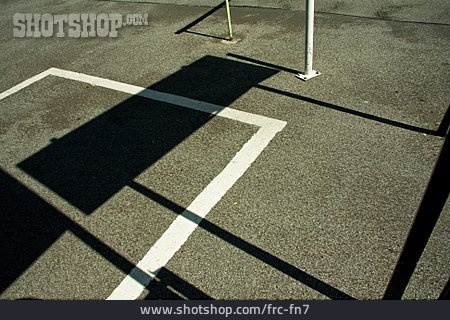 
                Asphalt, Schatten, Linie, Parkplatz                   