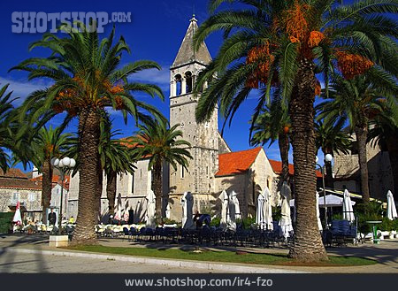 
                Altstadt, Trogir, Sv. Dominik                   