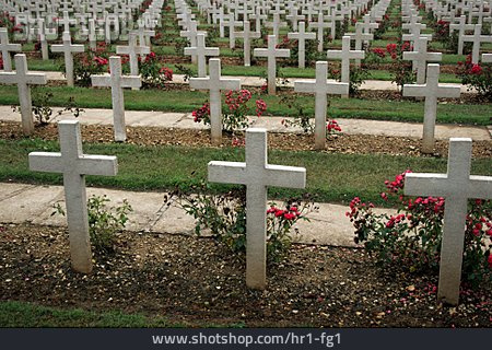 
                Soldatenfriedhof, Gedenkstätte, Verdun                   