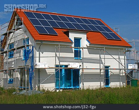 
                Neubau, Eigenheim, Solaranlage                   