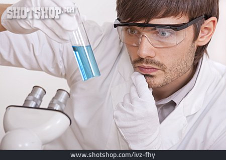 
                Arzt, Wissenschaftler, Laborant                   