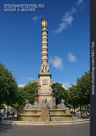 
                Fontain Du Palmier, Place Du Châtelet                   