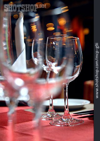 
                Tischdekoration, Weinglas                   