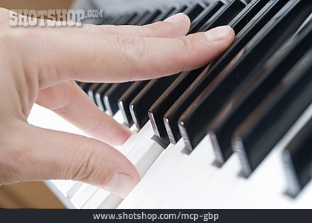 
                Pianist, Klavier Spielen, Fingerfertigkeit                   