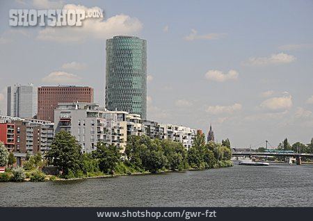 
                Frankfurt Am Main, Westhafen Tower                   