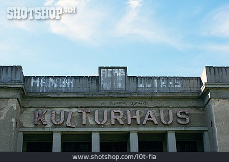
                Ruine, Verfallen, Kulturhaus Zinnowitz                   