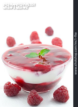 
                Dessert, Himbeere, Fruchtjoghurt                   