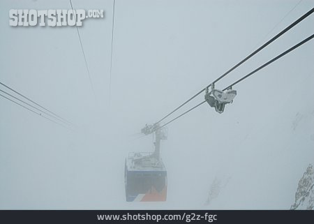 
                Nebel, Seilbahn, Bergbahn                   