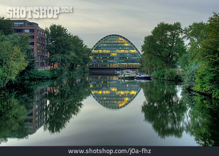 
                Hamburg, Berliner Bogen                   