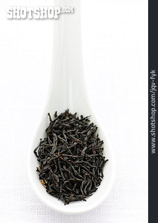 
                Schwarzer Tee, Teeblätter                   