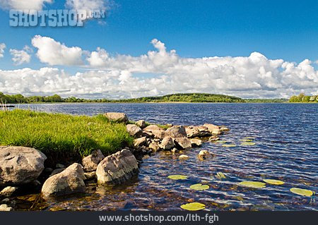
                Irland, Drumharlow Lake                   