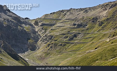 
                Serpentine, Gebirgspass, Alpenpass, Stilfser Joch                   