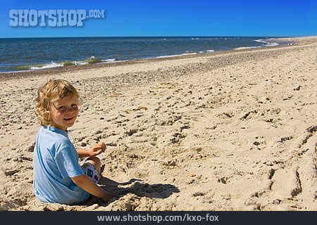 
                Kind, Strand, Strandurlaub, Sommerferien                   