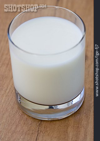 
                Milch, Milchglas                   
