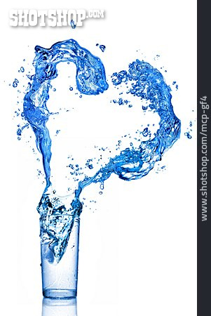 
                Wasserglas, Herzförmig, Wasserspritzer                   