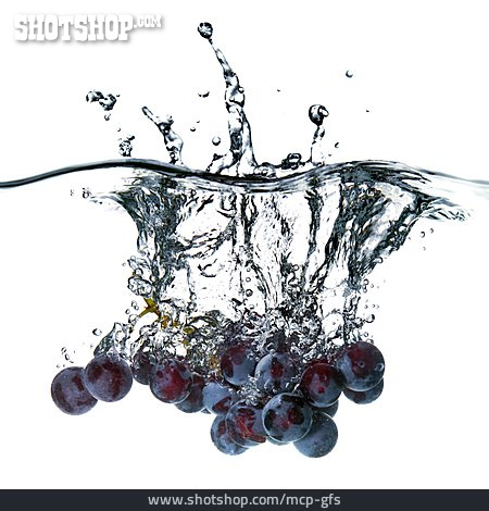 
                Wasser, Eintauchen, Weintraube                   