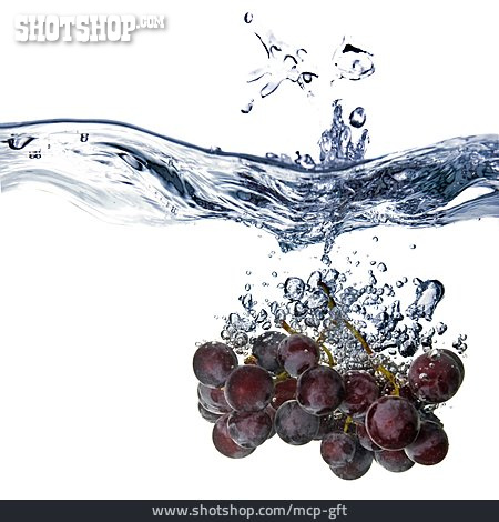 
                Wasser, Eintauchen, Weintraube                   