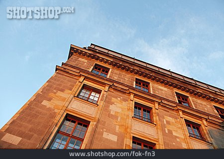 
                Bürogebäude, Altbau                   