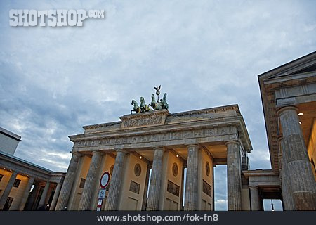 
                Berlin, Brandenburger Tor                   